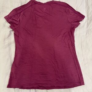 Pink ibex women’s 100% merino wool short sleeve tee
